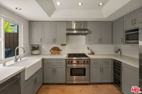$1,795,000 | 914 2nd Street, Unit A, Santa Monica, CA 90403