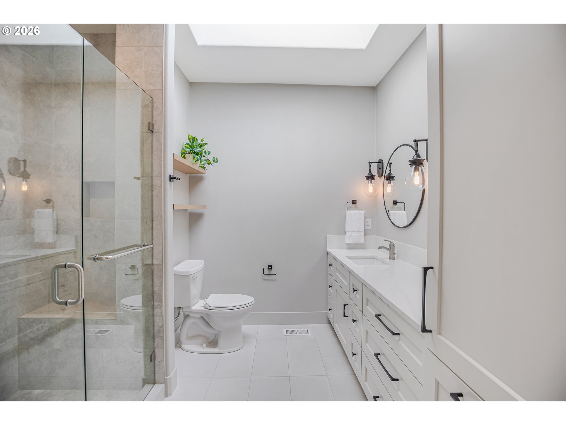11775 Southeast William Otty Road Happy Valley, OR 97086 - Photo 26 of 47 Bathroom, Attached