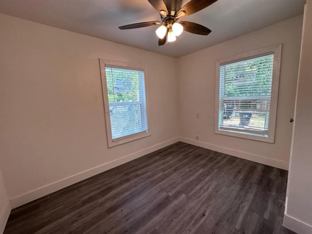 706 East Acheson Road Denison, TX 75021 - Photo 4 of 12