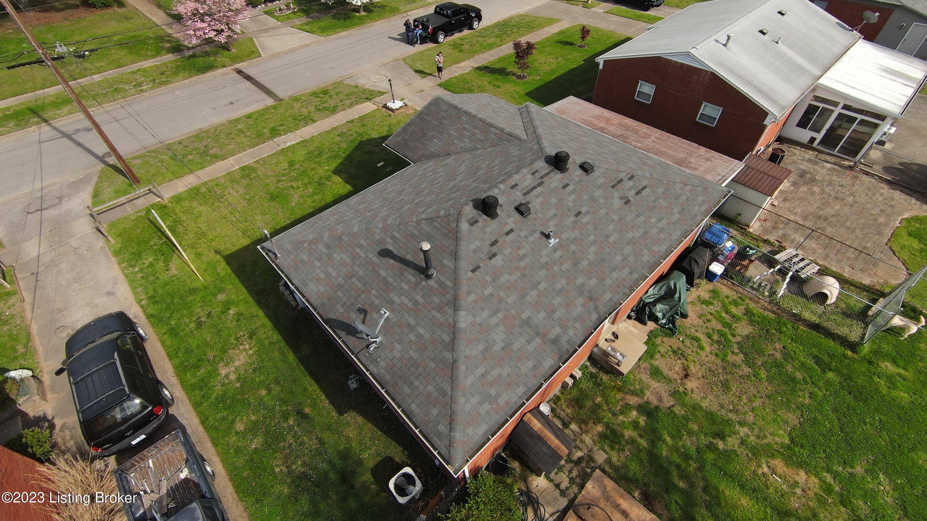 9708 Gandy Road Louisville, KY 40272 - Photo 15 of 19 dji_fly_20230414_170922_80_1681508489909