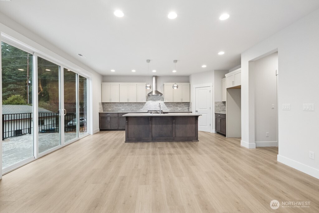 18011 Southeast 250th Place, Unit 2 Covington, WA 98042 - Photo 11 of 32