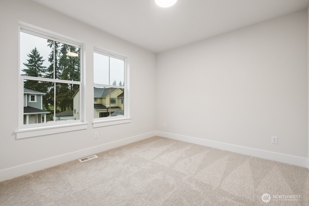 18011 Southeast 250th Place, Unit 2 Covington, WA 98042 - Photo 30 of 32