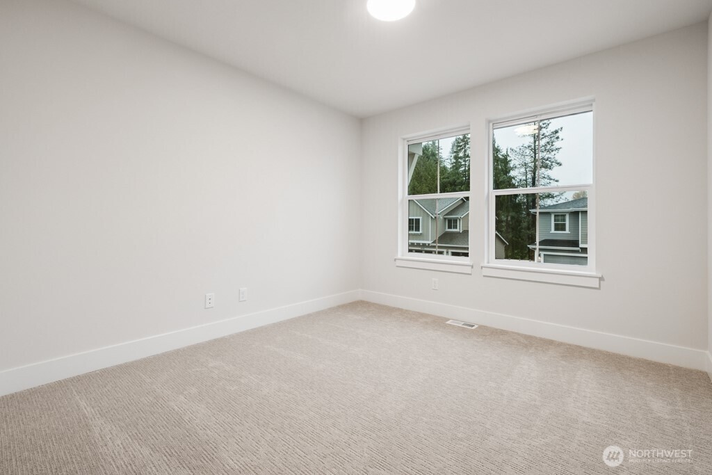 18011 Southeast 250th Place, Unit 2 Covington, WA 98042 - Photo 37 of 40