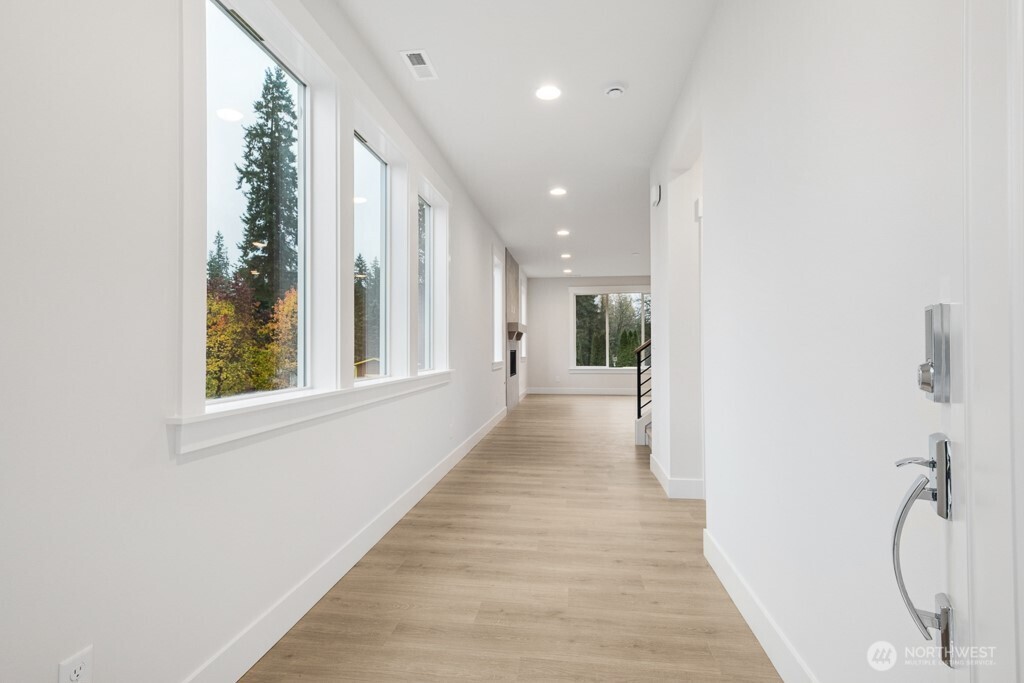 18011 Southeast 250th Place, Unit 2 Covington, WA 98042 - Photo 5 of 32