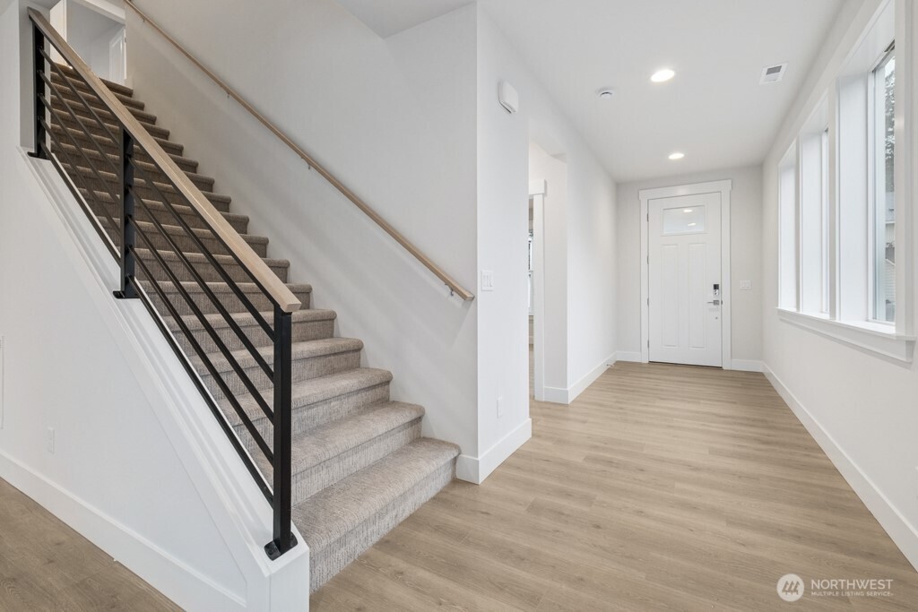 18011 Southeast 250th Place, Unit 2 Covington, WA 98042 - Photo 8 of 32