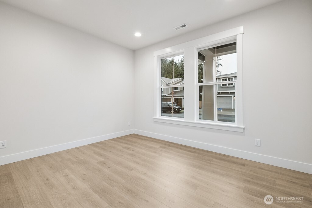 18011 Southeast 250th Place, Unit 2 Covington, WA 98042 - Photo 8 of 40
