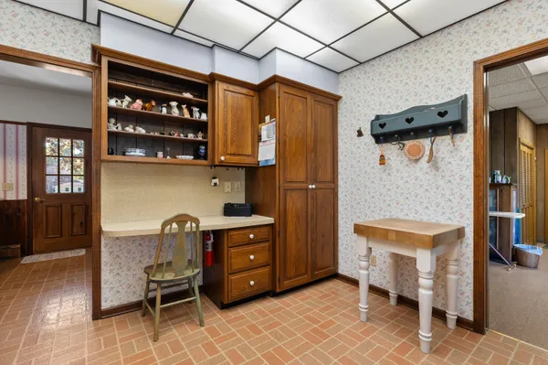 $400,000 | 508 North Van Buren Street, Bloomingdale, MI 49026