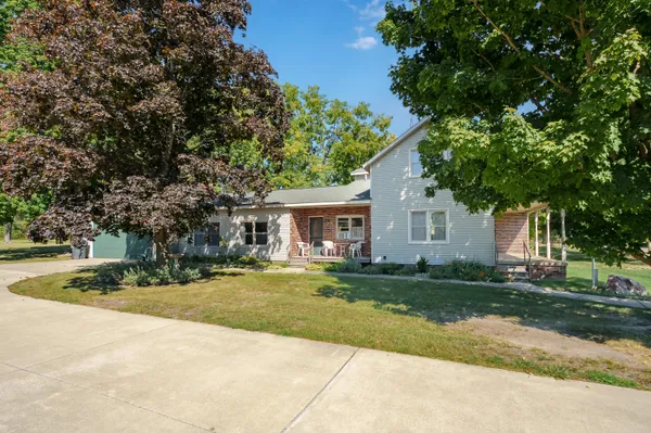 $400,000 | 508 North Van Buren Street, Bloomingdale, MI 49026