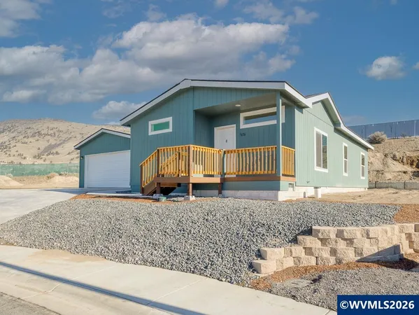 $294,900 | 5636 Edith Way, Klamath Falls, OR 97603
