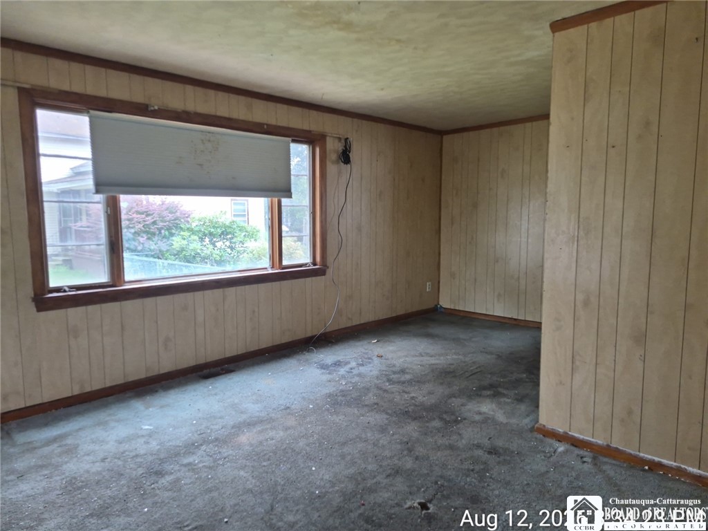 67 Ruggles Street Dunkirk, NY 14048 - Photo 4 of 22 Living room