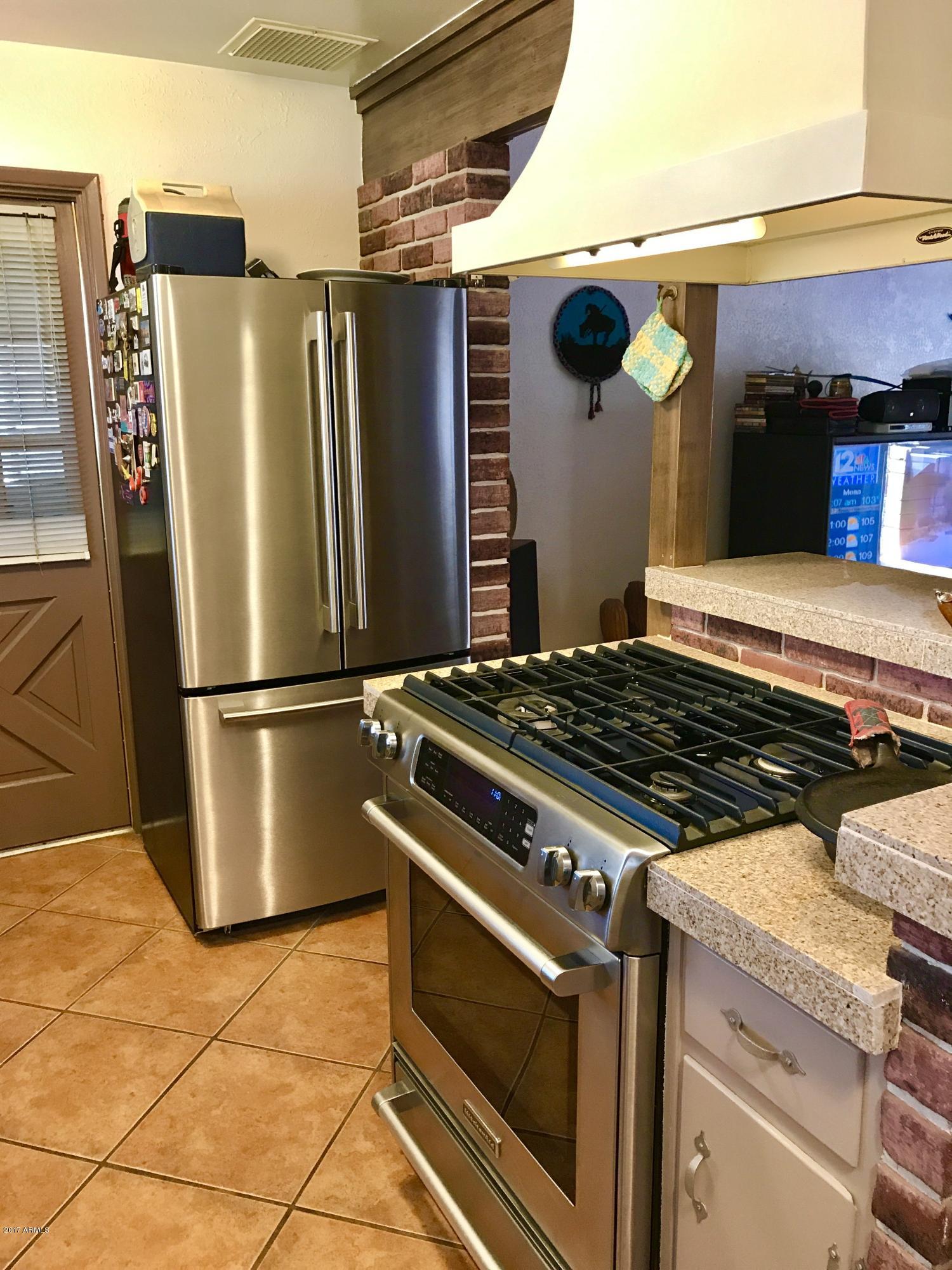 2322 West Cheery Lynn Road Phoenix, AZ 85015 - Photo 3 of 35 FullSizeRender 43