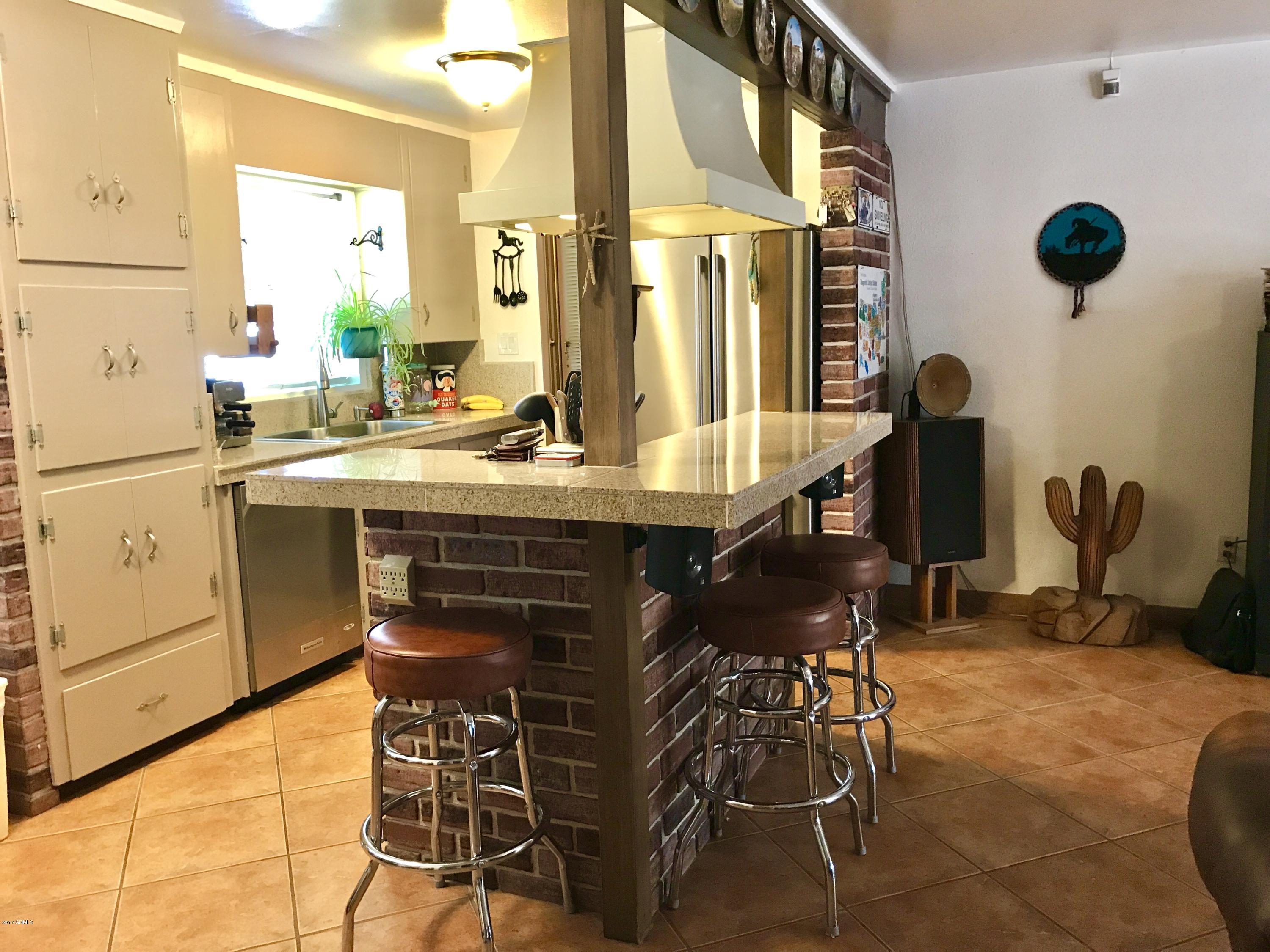 2322 West Cheery Lynn Road Phoenix, AZ 85015 - Photo 5 of 35 FullSizeRender 46