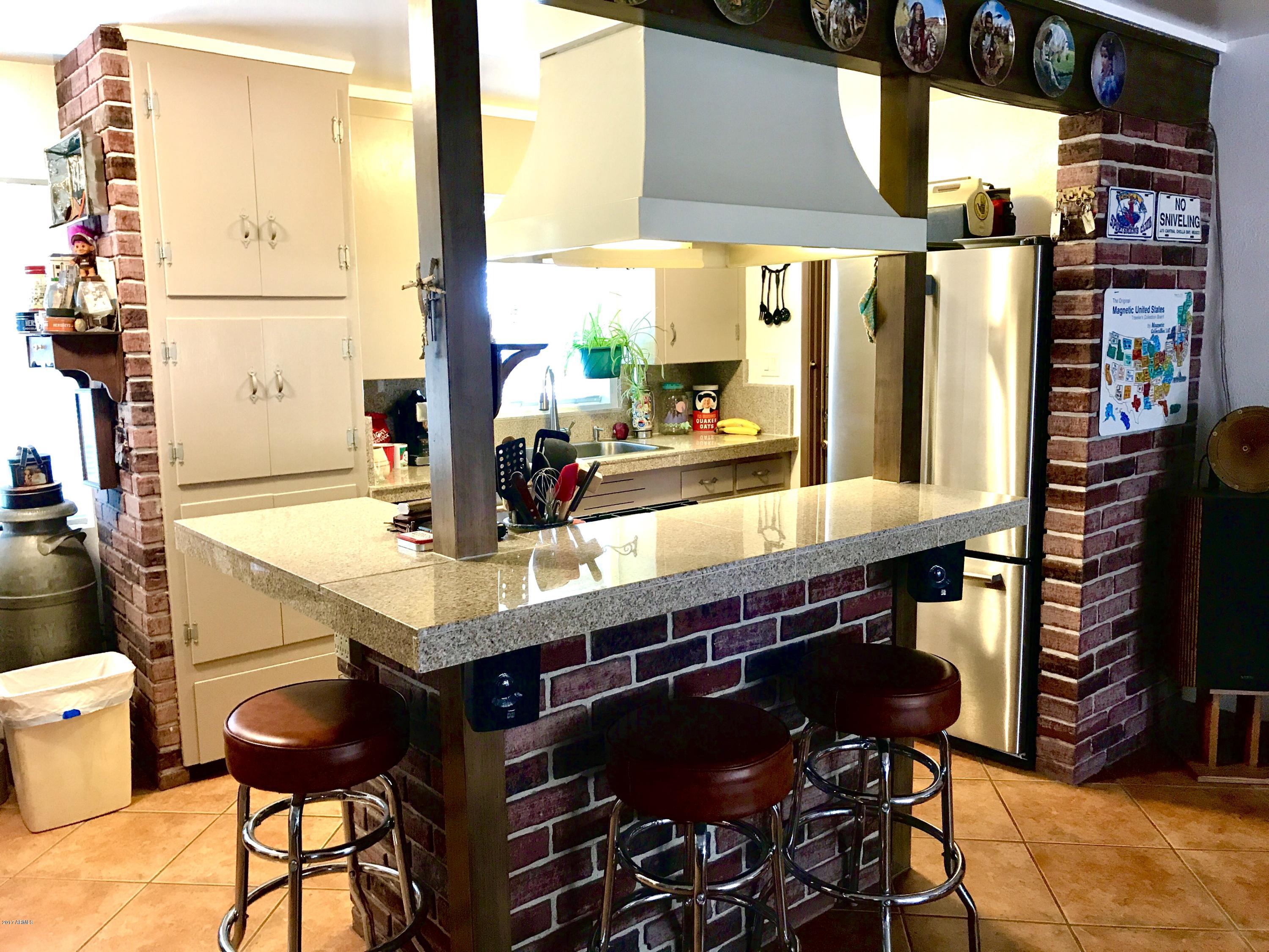 2322 West Cheery Lynn Road Phoenix, AZ 85015 - Photo 9 of 35 FullSizeRender 27