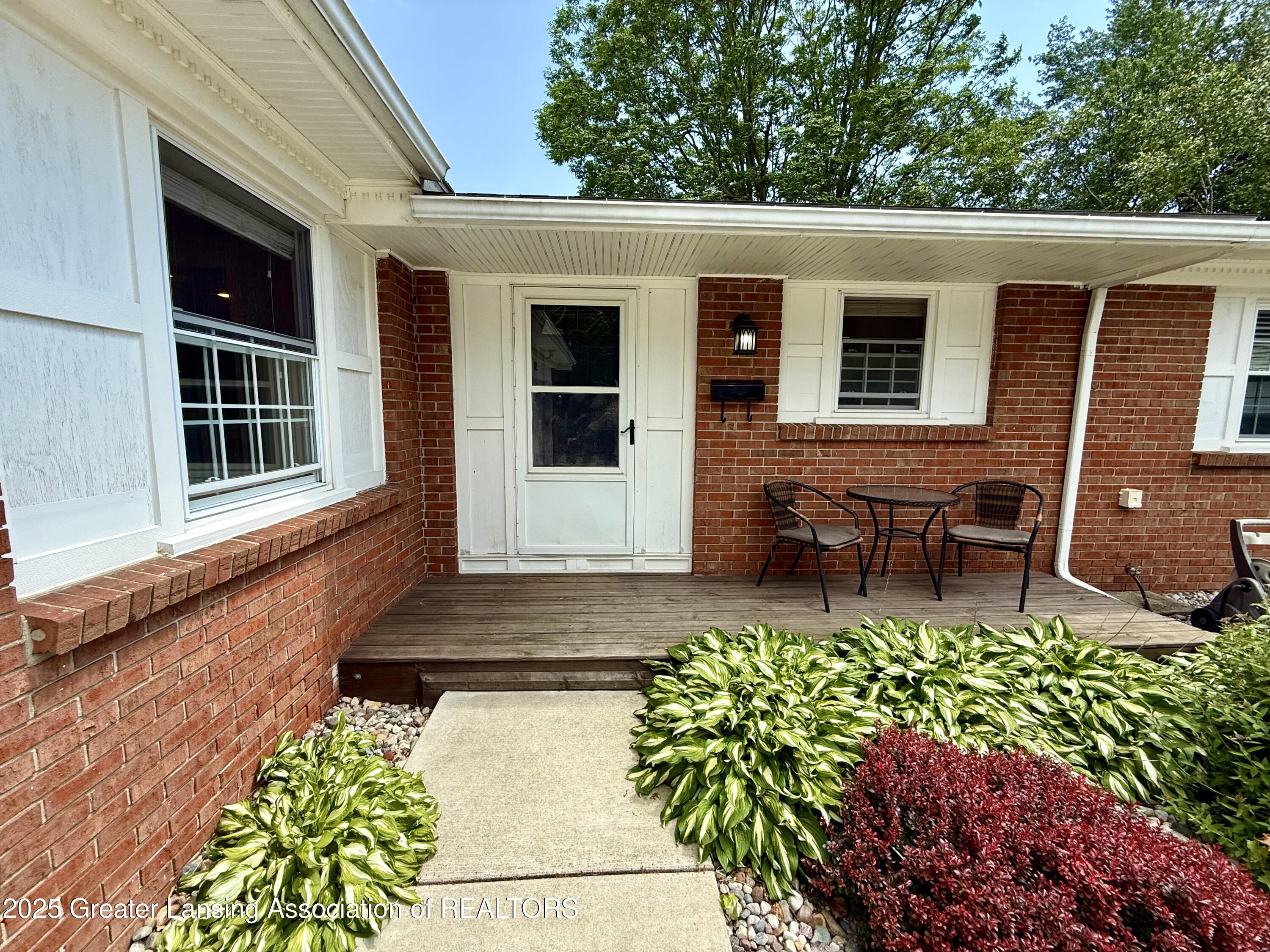 3321 Springbrook Lane Lansing, MI 48917 - Photo 5 of 52 IMG_3560
