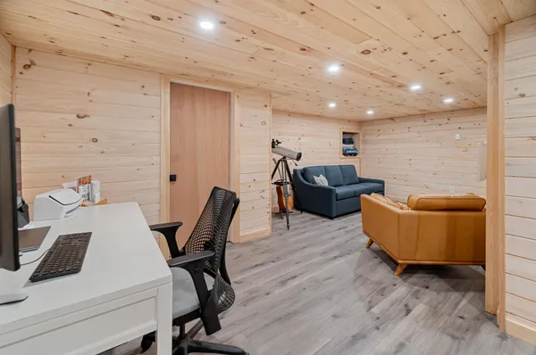 $1,000,000 | 125 Bridge Street, Waitsfield, VT 05673