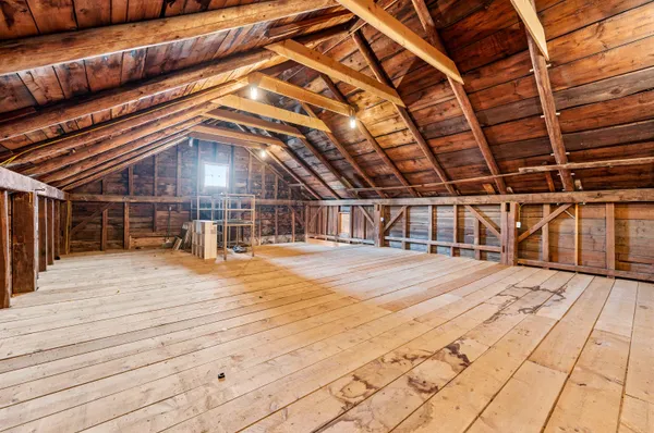 $1,000,000 | 125 Bridge Street, Waitsfield, VT 05673