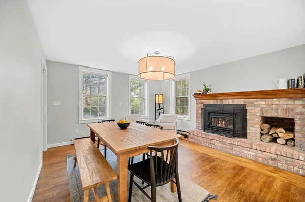 $1,000,000 | 125 Bridge Street, Waitsfield, VT 05673