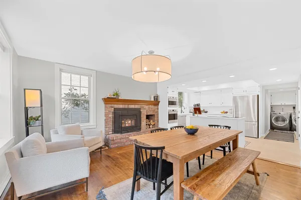 $1,000,000 | 125 Bridge Street, Waitsfield, VT 05673