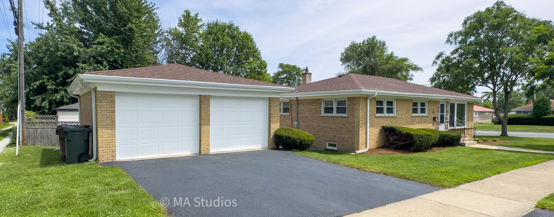 4256 Golf Road Skokie, IL 60076 - Photo 3 of 60 Gallery Image 3