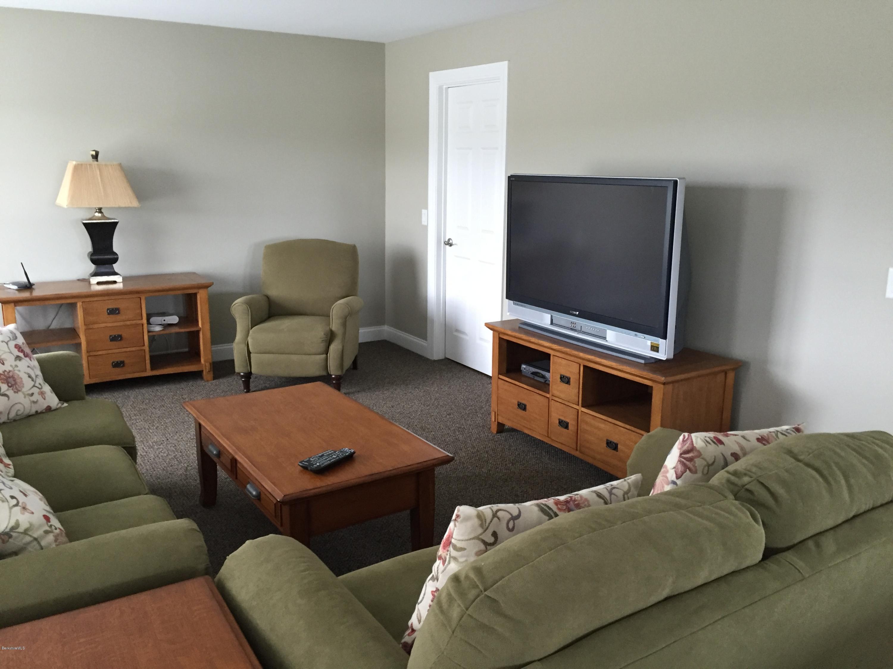19 Alpine Trail Pittsfield, MA 01201 - Photo 21 of 22 Loft