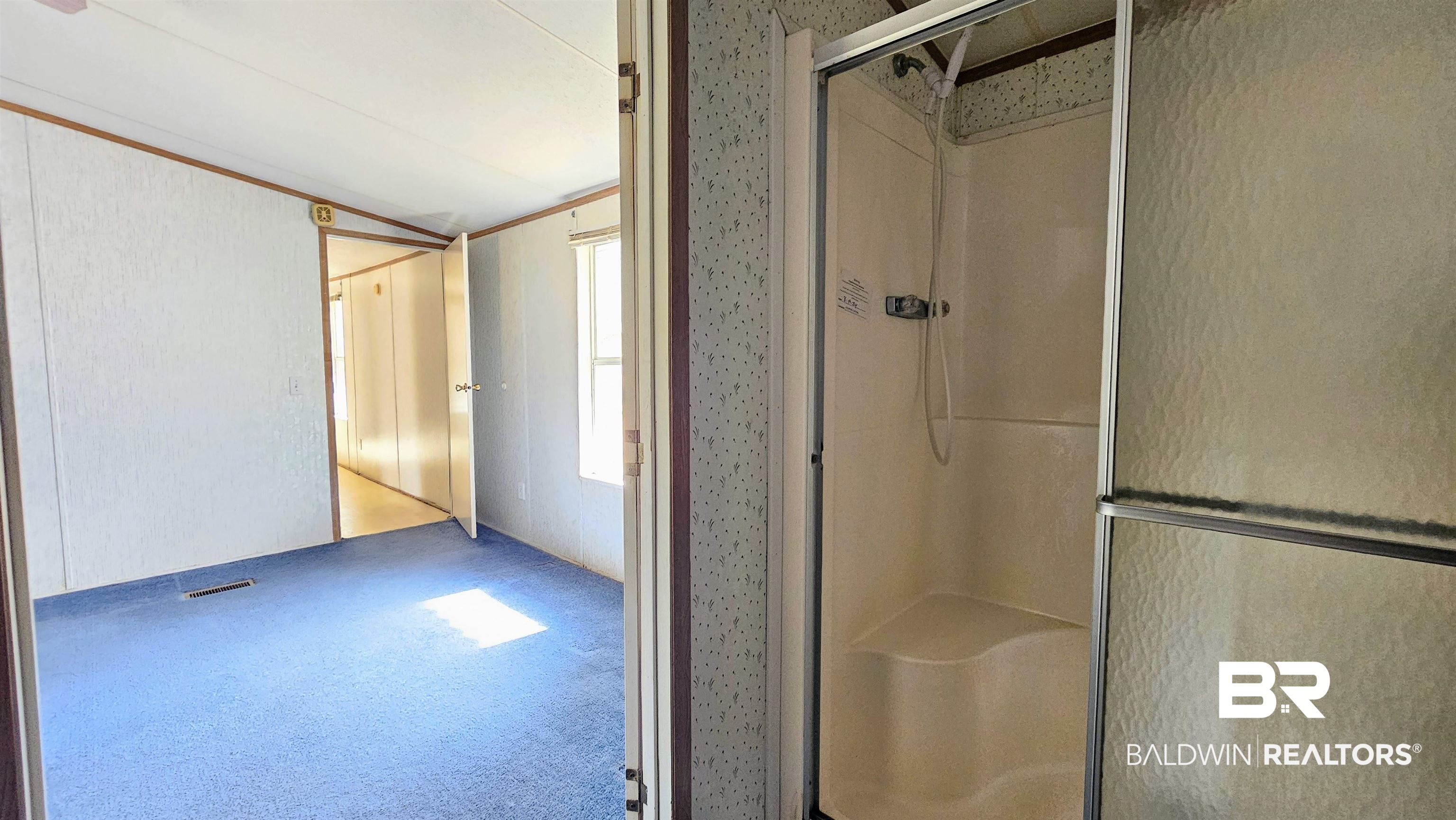 18659 Bull Springs Road Robertsdale, AL 36567 - Photo 13 of 25 Bathroom with walk in shower