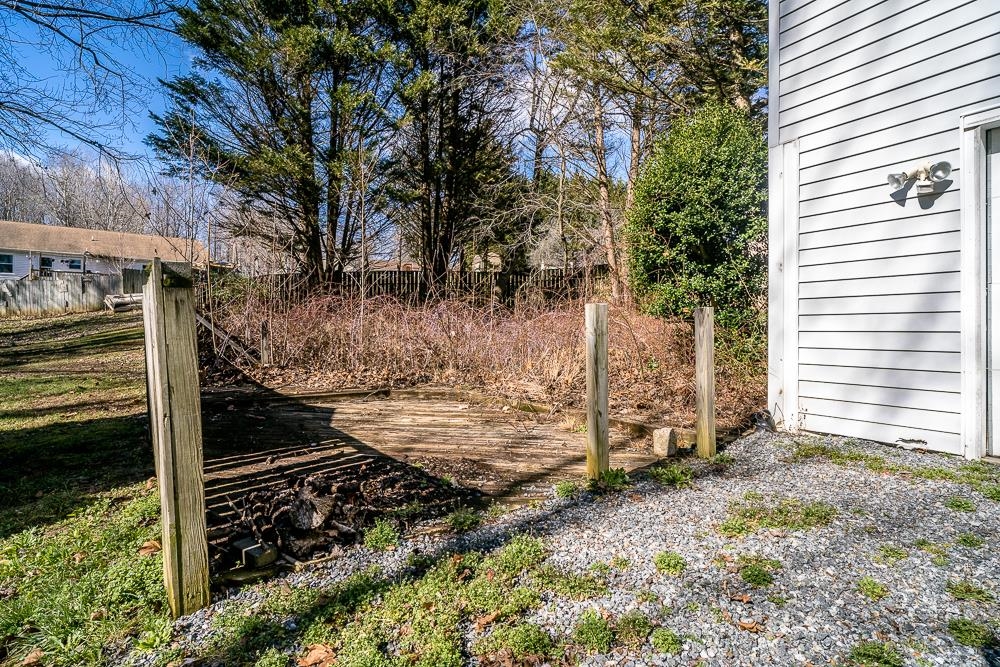 80 Phlox Road Ruckersville, VA 22968 - Photo 29 of 30 a view of a backyard of the house