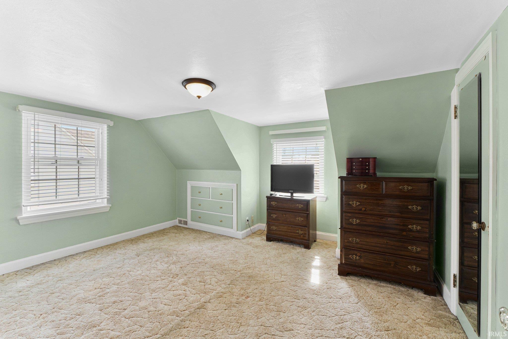 1626 Cherokee Road Fort Wayne, IN 46808 - Photo 22 of 36