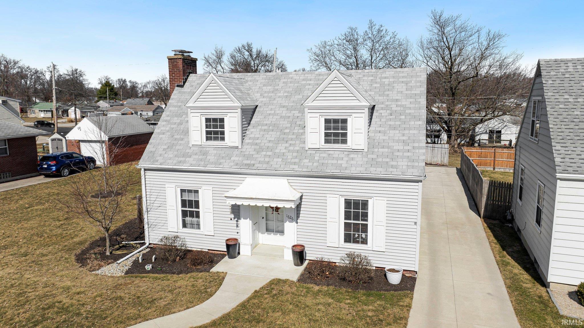1626 Cherokee Road Fort Wayne, IN 46808 - Photo 5 of 36