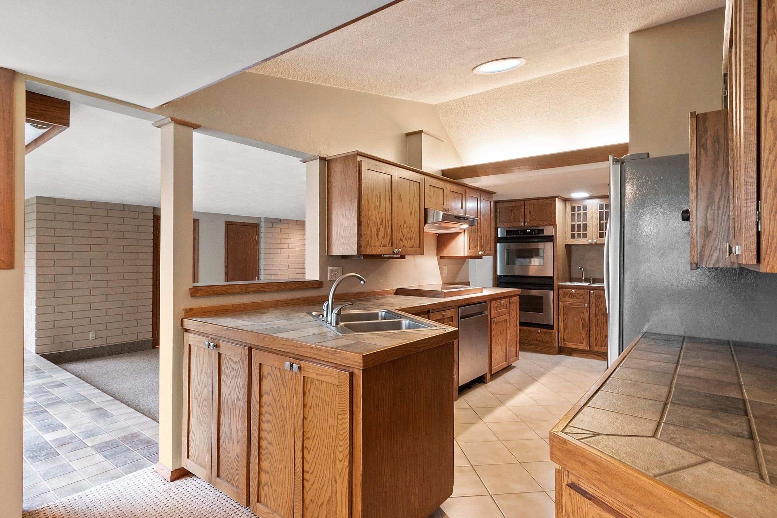 5531 Long Court Appleton, WI 54914 - Photo 14 of 60