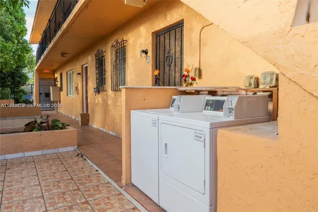 $2,250 | 1250 Southwest 4th Street, Unit 6, Miami, FL 33135