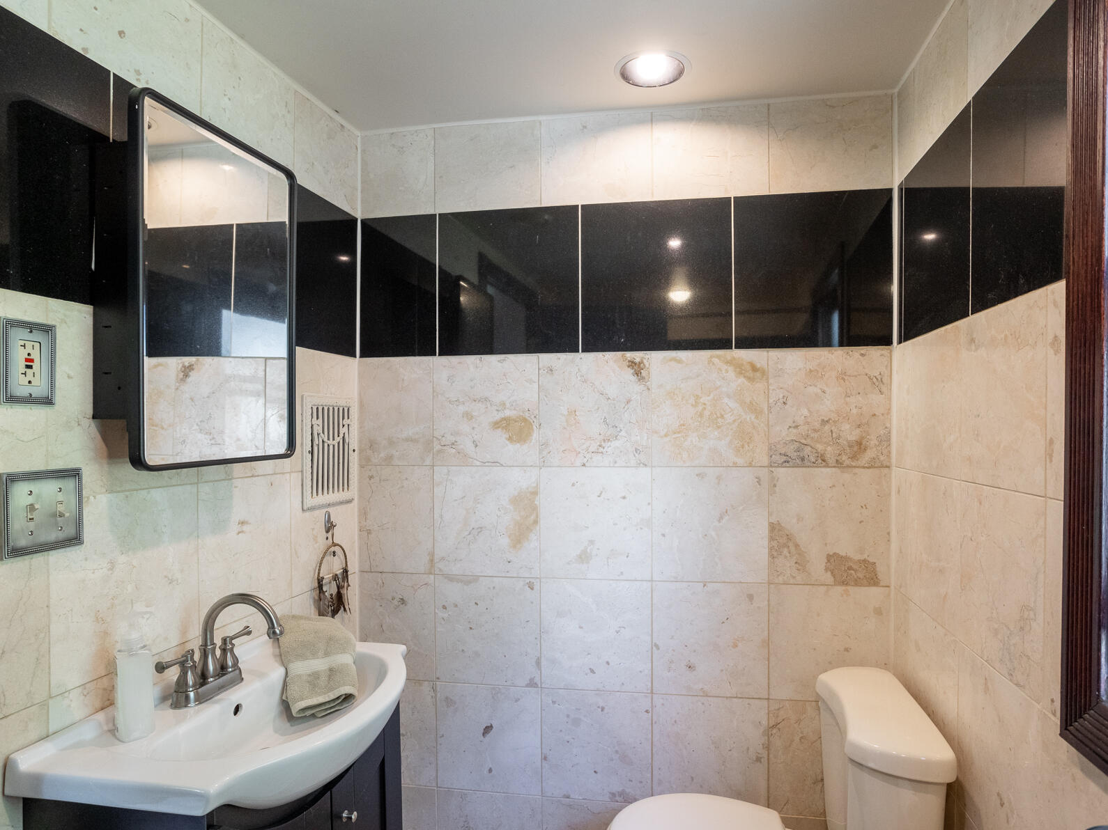 4461 Cordley Lake Road Pinckney, MI 48169 - Photo 16 of 98 0N0A1066-HDR