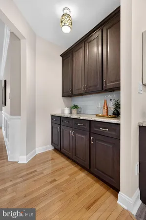 $1,349,000 | 11 Rolling Glen Court, Mount Laurel, NJ 08054