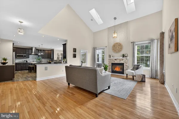 $1,349,000 | 11 Rolling Glen Court, Mount Laurel, NJ 08054