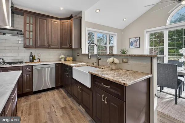 $1,349,000 | 11 Rolling Glen Court, Mount Laurel, NJ 08054