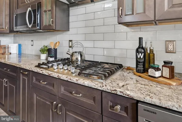 $1,349,000 | 11 Rolling Glen Court, Mount Laurel, NJ 08054