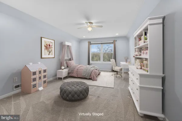 $1,349,000 | 11 Rolling Glen Court, Mount Laurel, NJ 08054