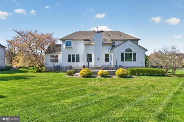 $1,349,000 | 11 Rolling Glen Court, Mount Laurel, NJ 08054