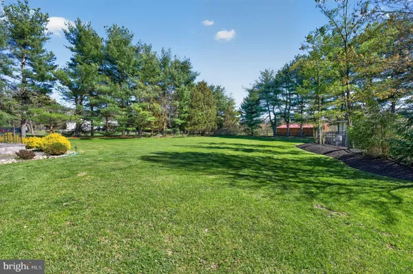 $1,349,000 | 11 Rolling Glen Court, Mount Laurel, NJ 08054