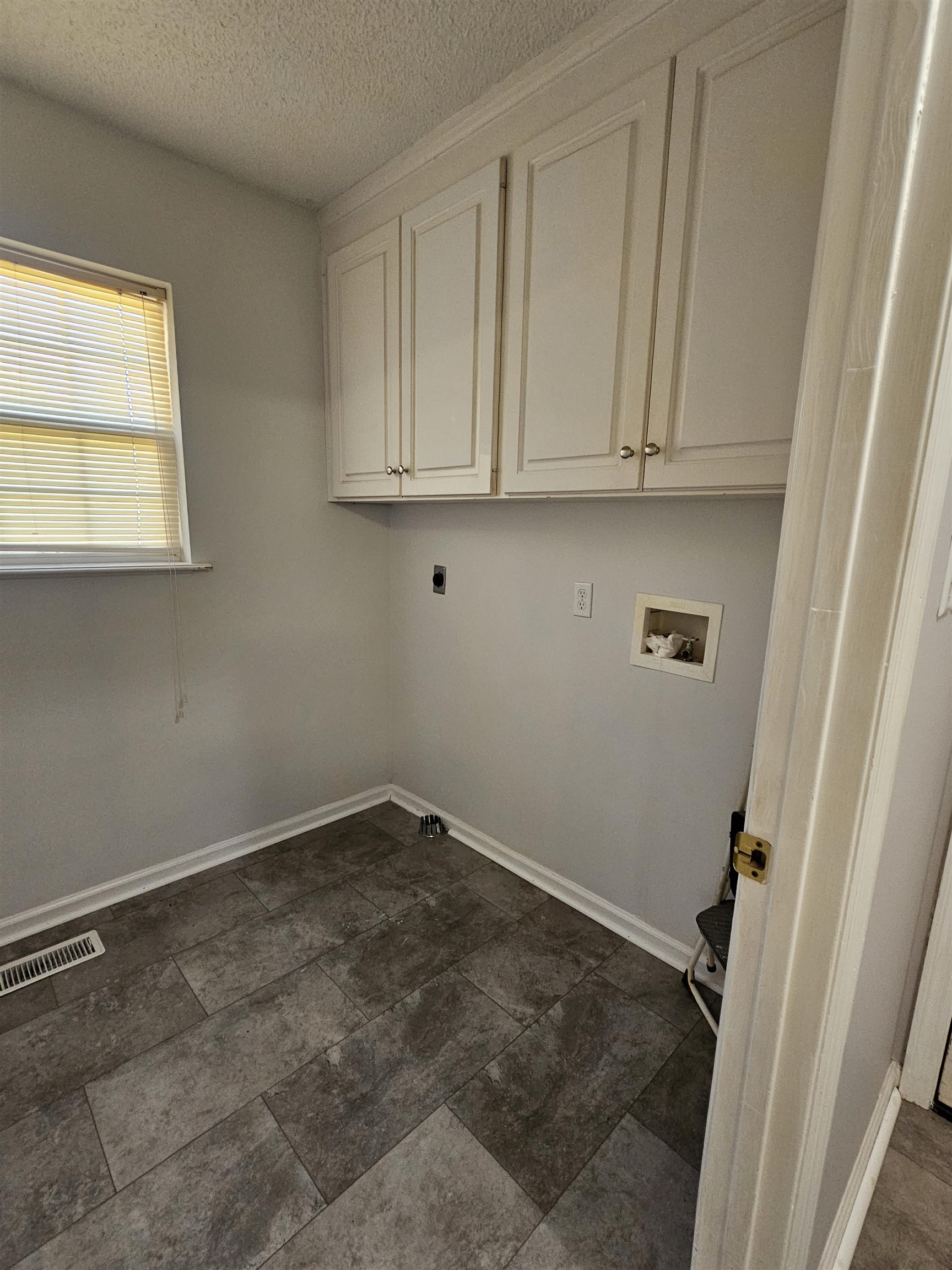 170 Sandy Drive Boiling Springs, SC 29316 - Photo 9 of 15