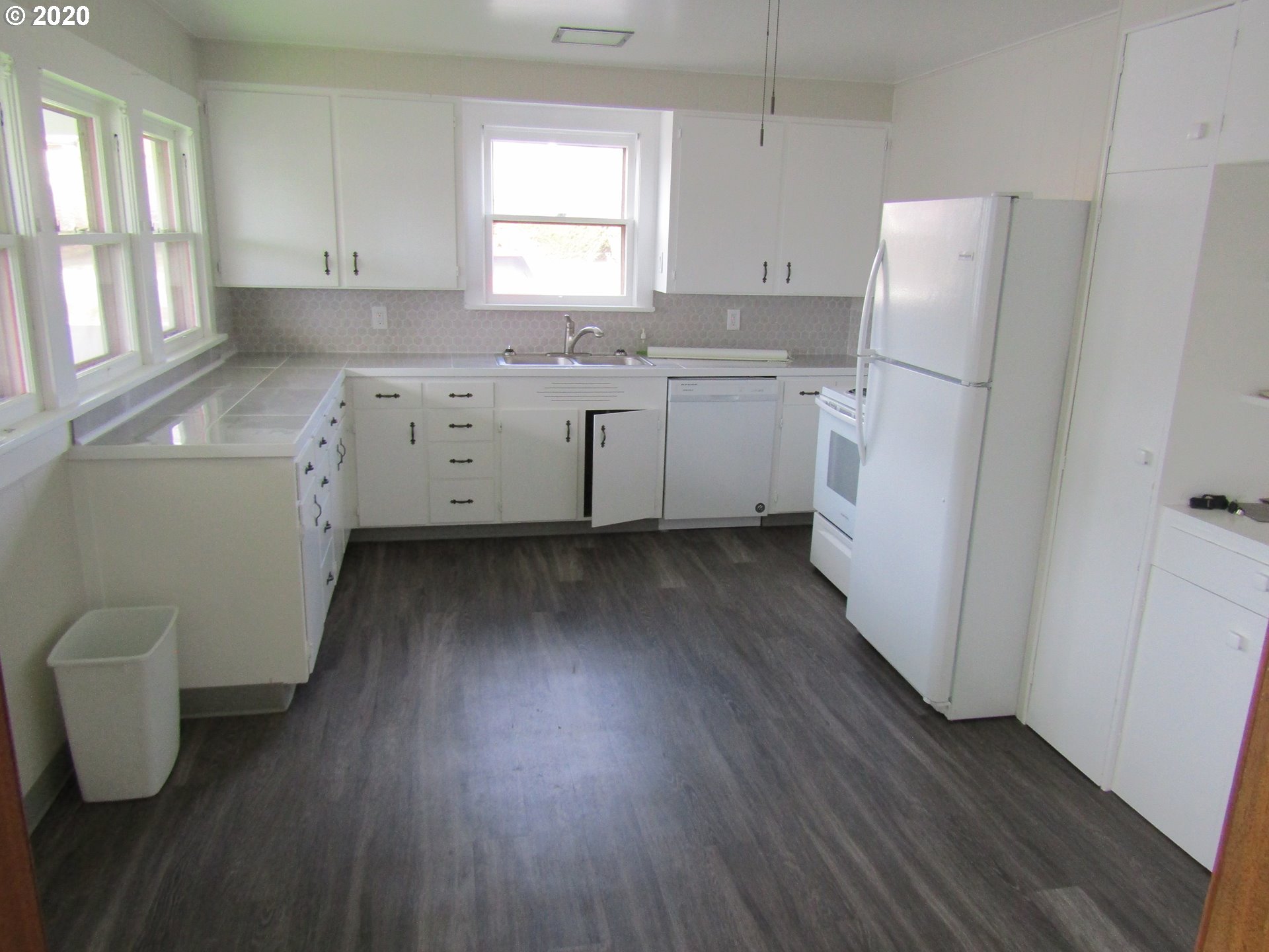 25 Northwest 9th Street Pendleton, OR 97801 - Photo 8 of 17 Gallery Image 8