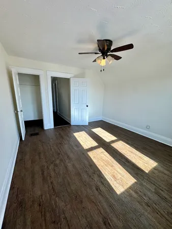 $825 | 906 Charlotte Street, Unit 906, Davenport, IA 52803