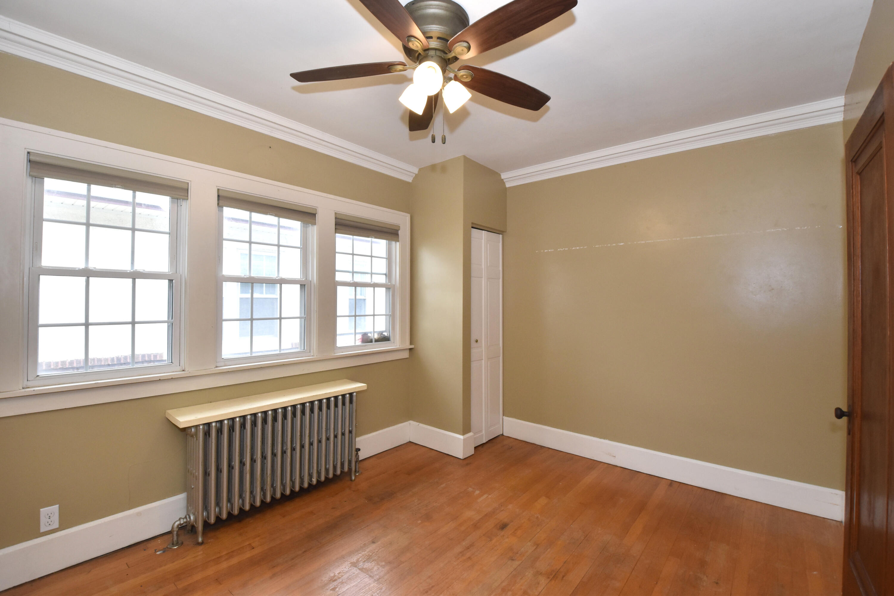 1025 Arthur Avenue Racine, WI 53405 - Photo 31 of 49 Bedroom