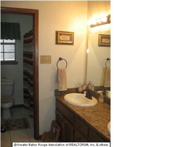 5142 Hickory Ridge Boulevard Baton Rouge, LA 70817 - Photo 13 of 21 Gallery Image 13