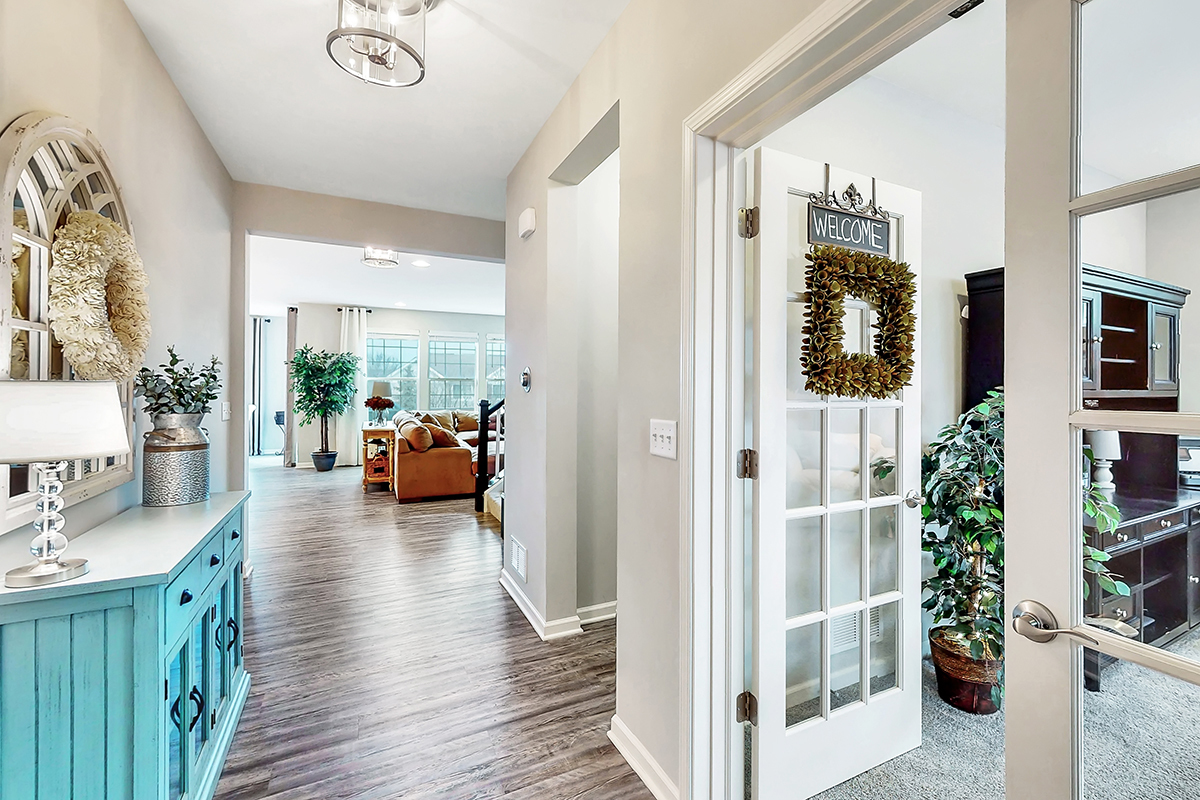 319 Kennedy Drive St. Charles, IL 60175 - Photo 4 of 24