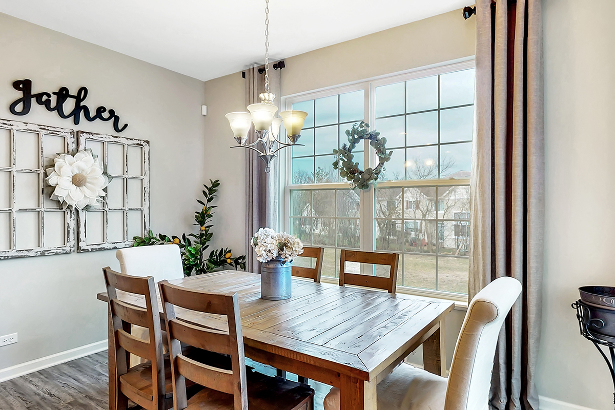 319 Kennedy Drive St. Charles, IL 60175 - Photo 9 of 24