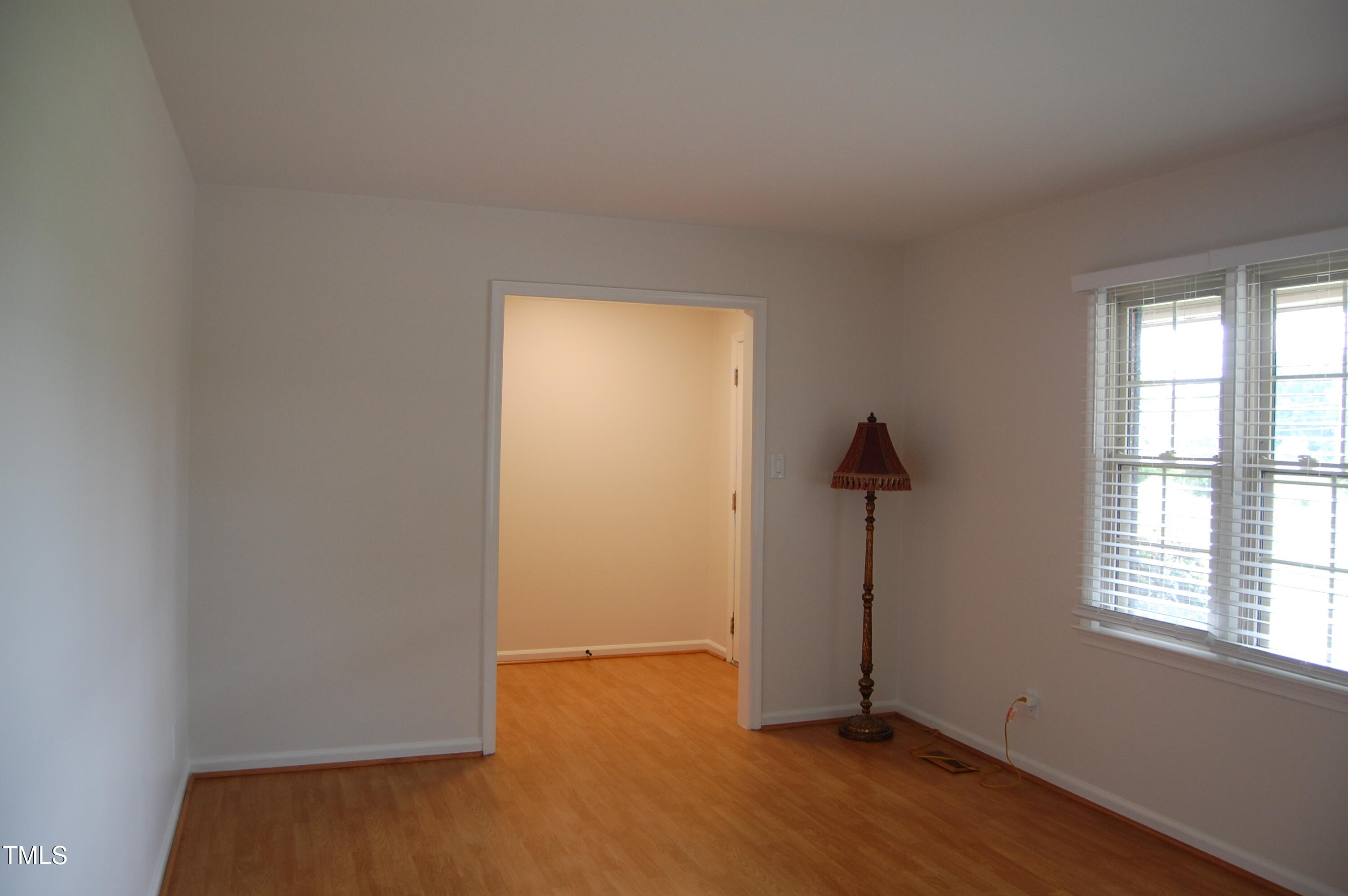 1418 Sherron Road Durham, NC 27703 - Photo 5 of 34 DSC_0316