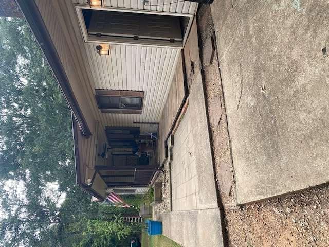 6815 Duncan Road Lula, GA 30554 - Photo 4 of 31 a backyard of a house