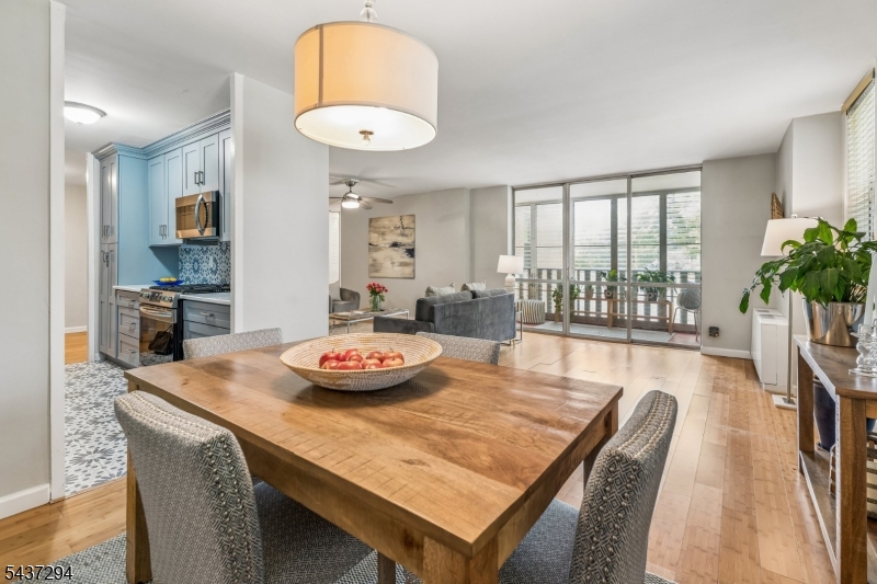 530 Valley Road, Unit 2V Montclair, NJ 07043 - Photo 4 of 15