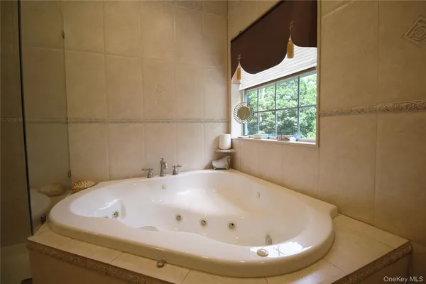 $980,000 | 469 Donald Boulevard, Holbrook, NY 11741