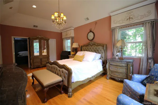 $980,000 | 469 Donald Boulevard, Holbrook, NY 11741